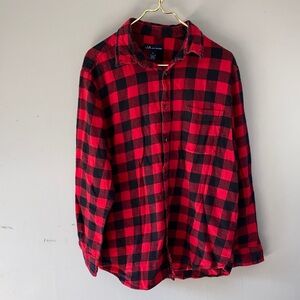 Red and Black Checkered Men's Casual Shirt